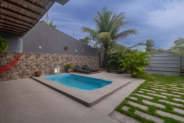 4 suítes com AR 800m da praia cozinha completa