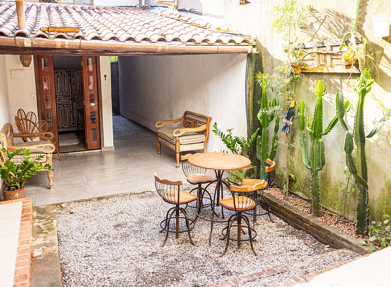 Casa: Piscina Privativa, 4 Suítes, Pets